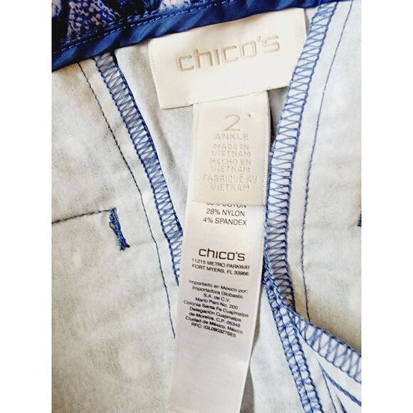 Chico's 2 Blue & White Diamond Ikat Ankle Crop Pants Cuffed Large - Picture 8 of 9